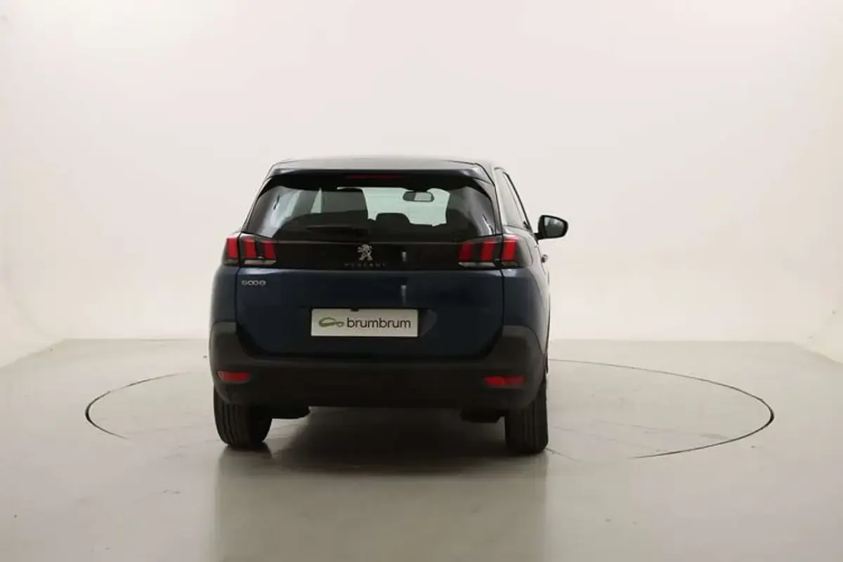 Usata Peugeot 5008 Active 131 CV (96 kW) 2023 Blu SUV