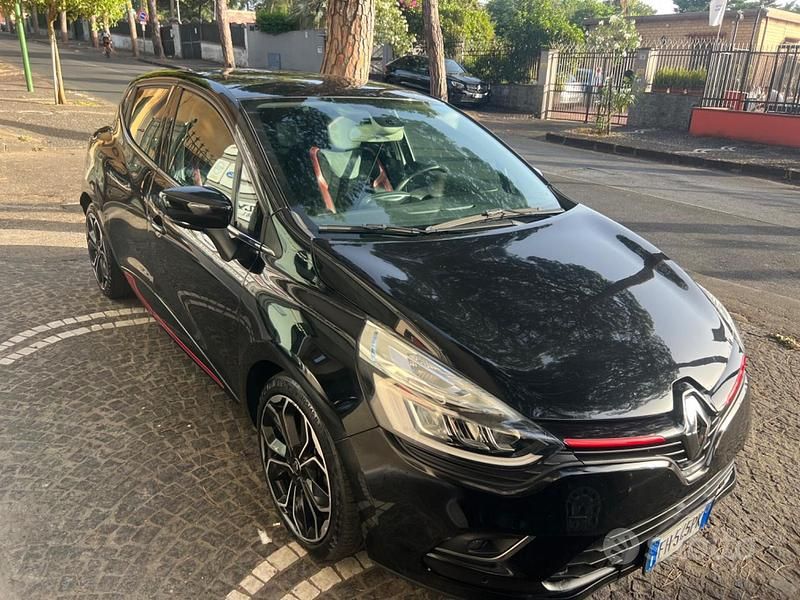 Usata Renault Clio IV Intens 90 CV (66 kW) 2017 Nero Berlina