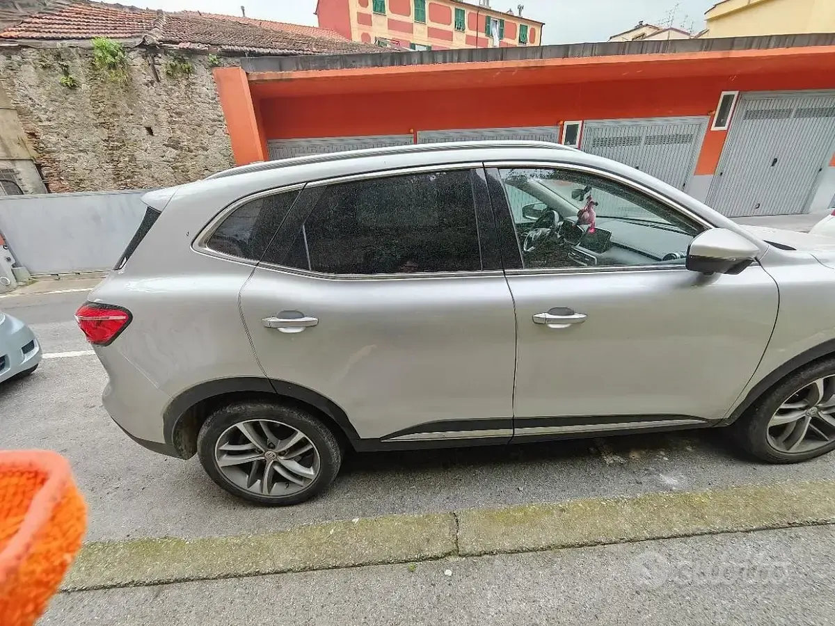 Usata MG HS 162 CV (119 kW) 2023 Grigio SUV