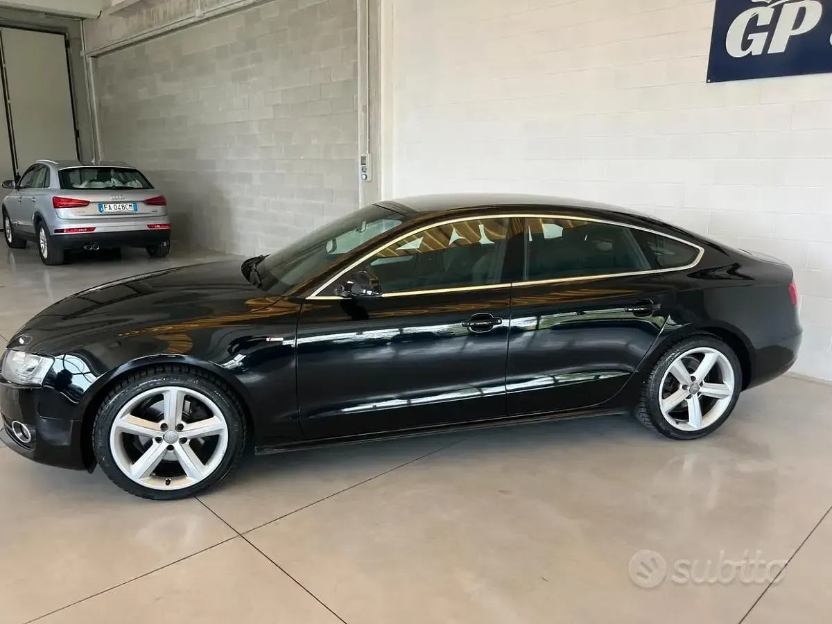 Usata Audi A5 S-Line 143 CV (105 kW) 2011 Nero Coupé