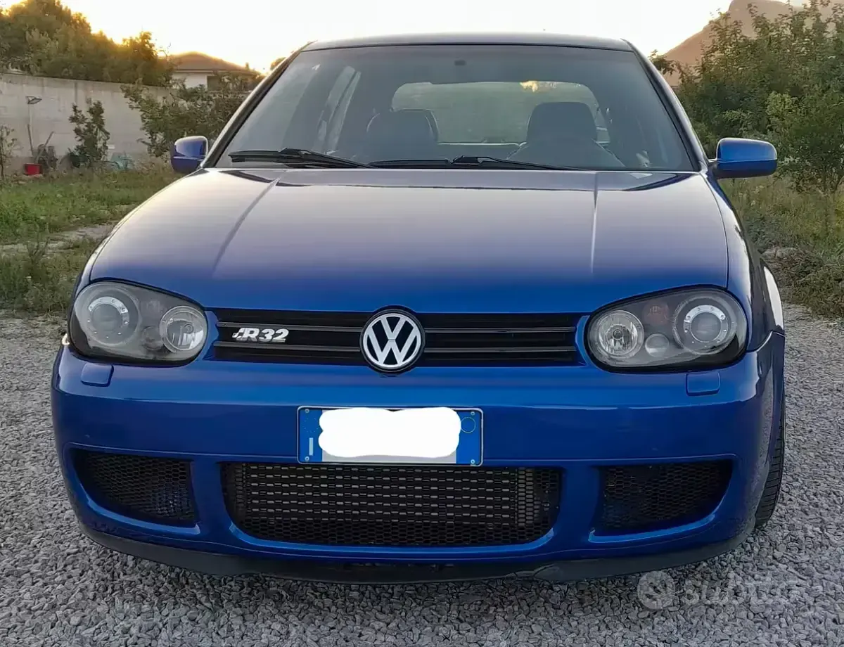 Usata VW Golf IV Comfortline 116 CV (85 kW) 2001 Bluazzurro Berlina
