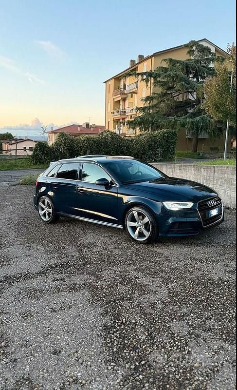 Usata Audi A3 S-Line 2018 Blu Berlina