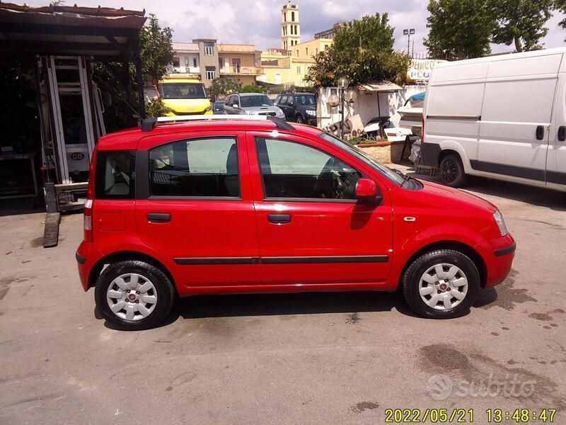 Usata Fiat Panda Dynamic 75 CV (55 kW) 2011 Rosso Utilitaria