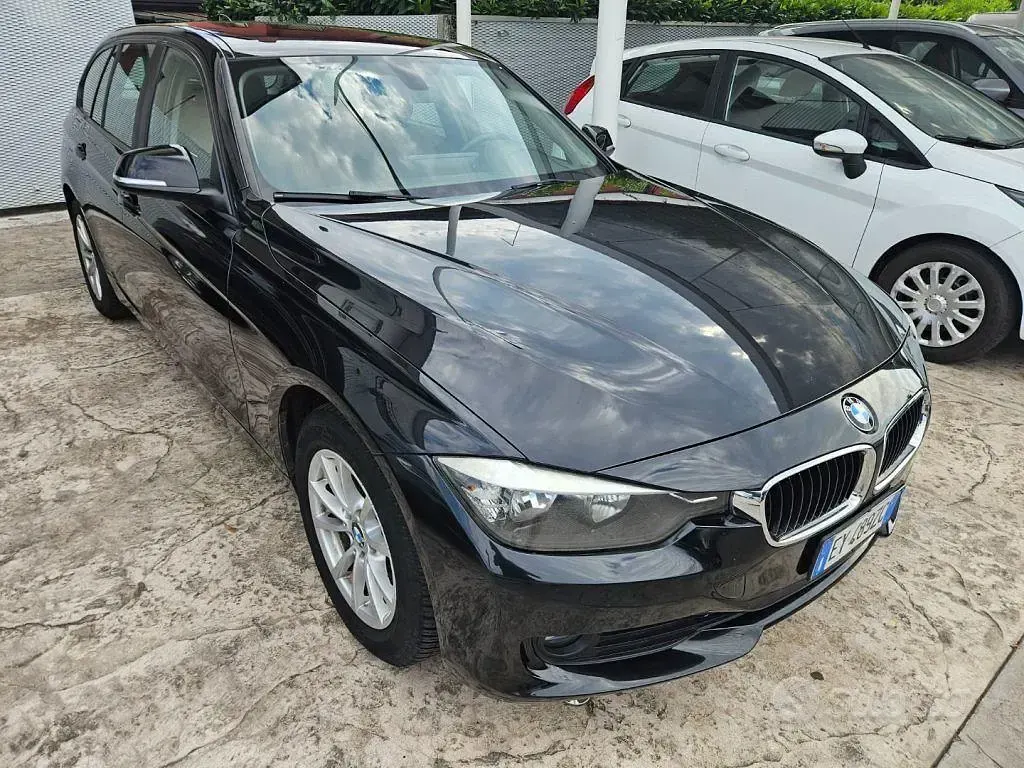 Usata BMW 318 Efficient Dynamics 143 CV (105 kW) 2015 Nero metallizzato Station wagon