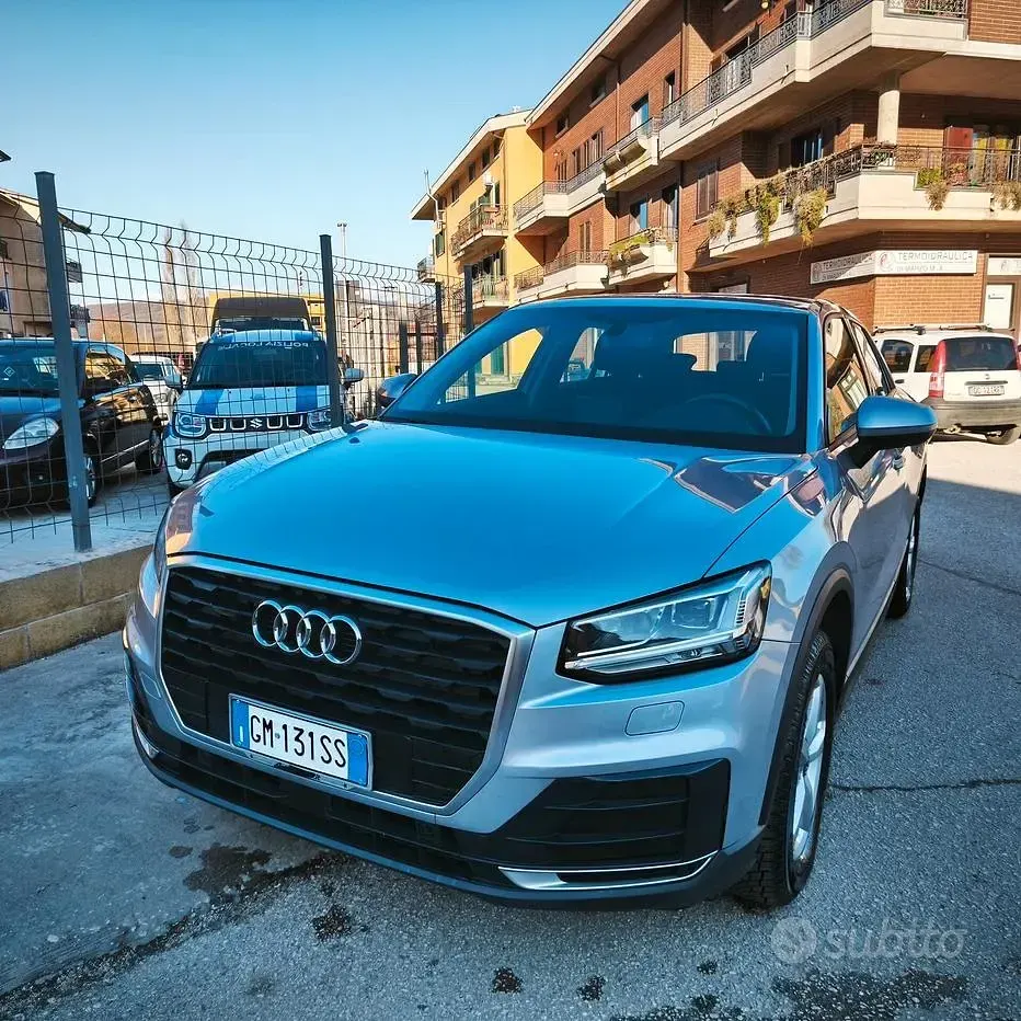 Usata Audi Q2 Business 116 CV (85 kW) 2019 Grigio SUV