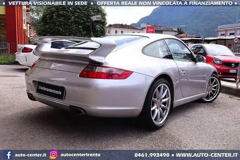 Usata Porsche 911 Carrera 325 CV (239 kW) 2006 Grigio Coupé