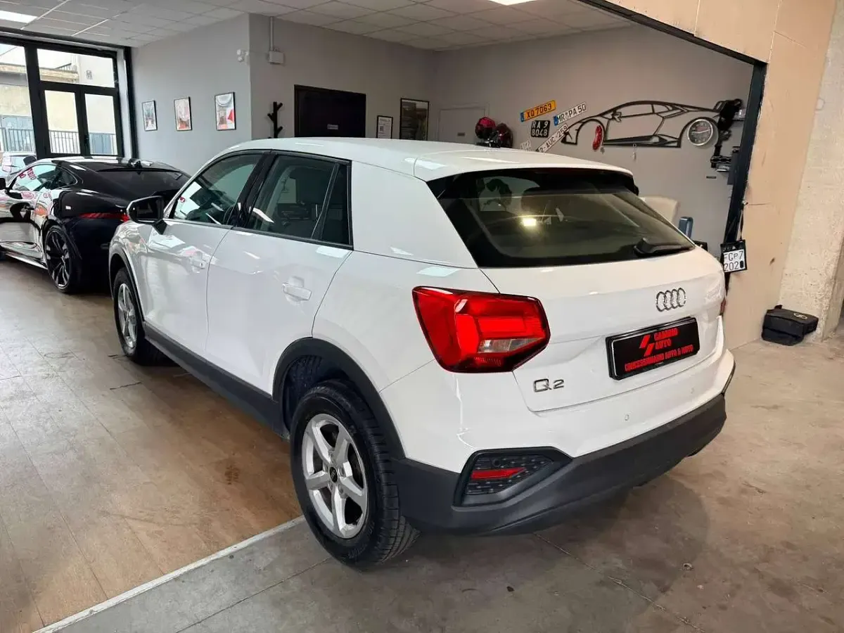 Usata Audi Q2 Business Plus 116 CV (85 kW) 2022 Bianco SUV