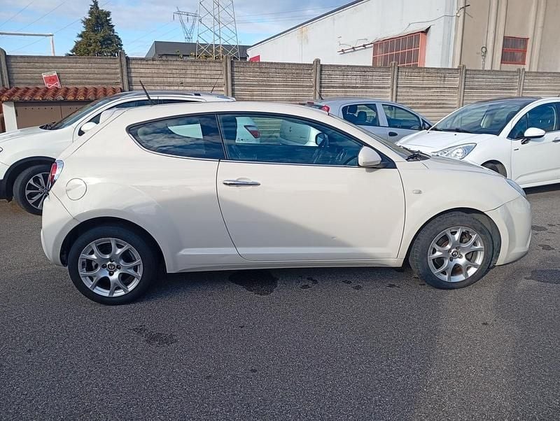 Occasion Alfa Romeo MiTo Distinctive 155 PK (114 kW) 2010 Wit Hatchback