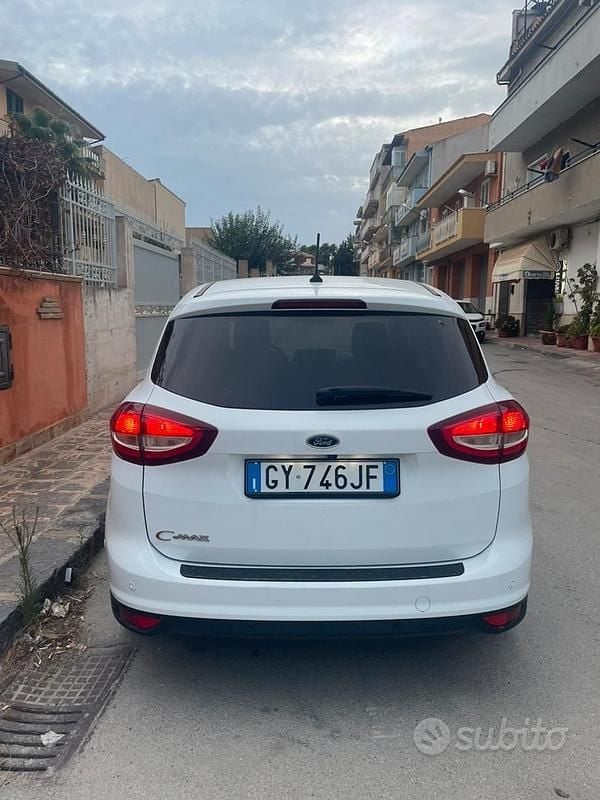 Usata Ford C-MAX 125 CV (91 kW) 2019 Bianco Monovolume
