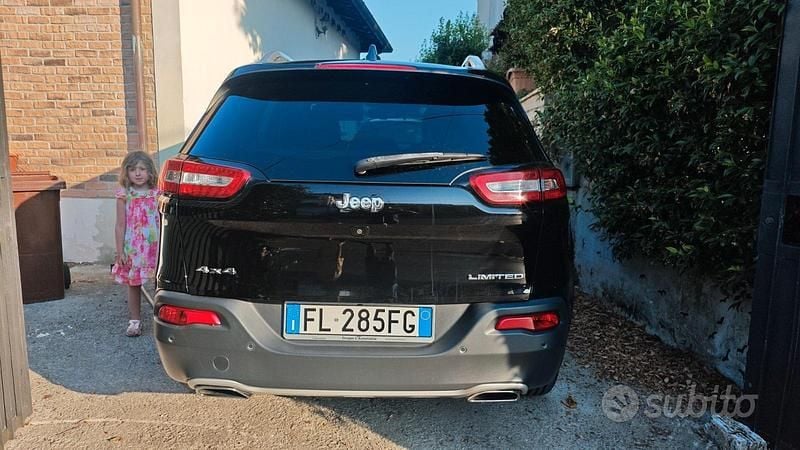 Usata Jeep Cherokee 200 CV (147 kW) 2017 Nero SUV