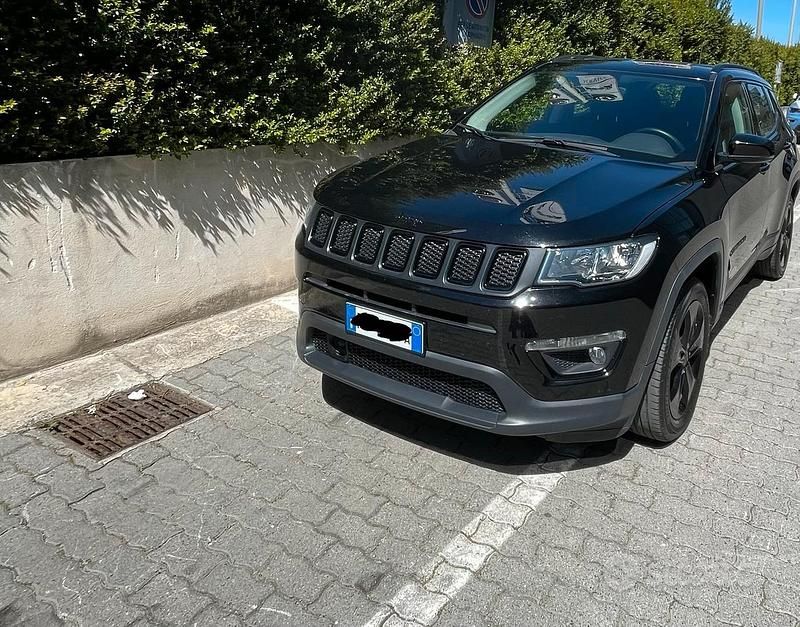 Usata Jeep Compass Night Eagle 140 CV (102 kW) 2019 Nero SUV