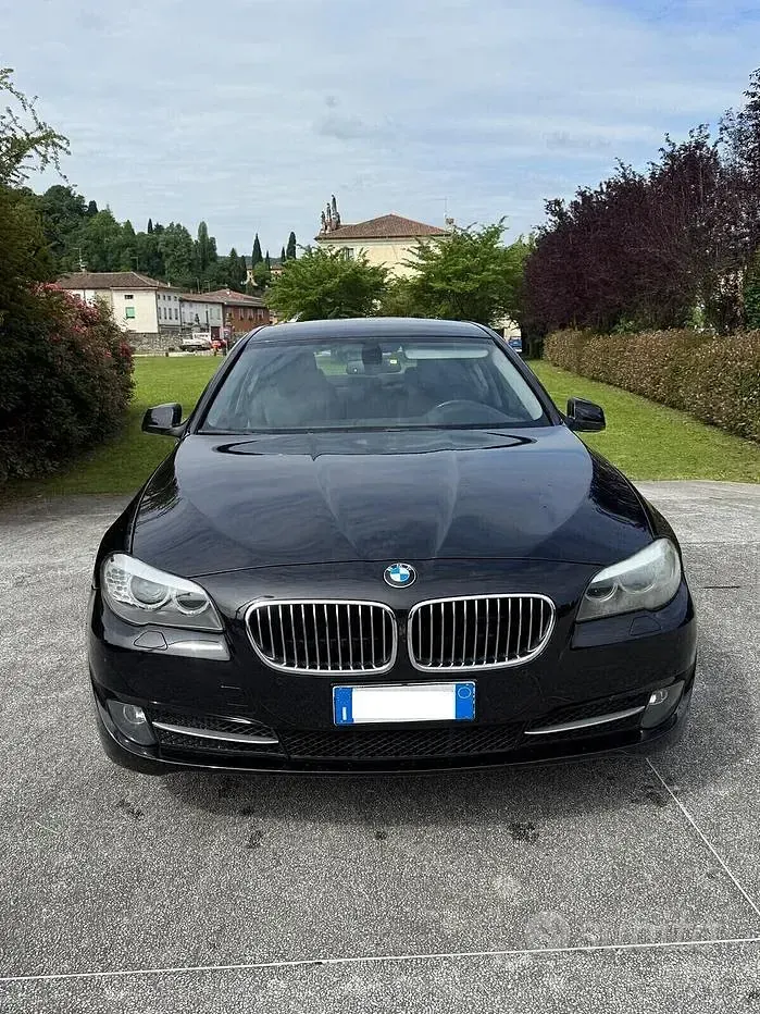 Usata BMW 530 Comfort Edition 258 CV (189 kW) 2011 Nero Berlina