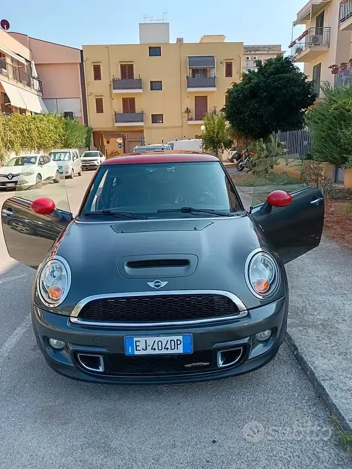 Usata Mini Cooper 211 CV (155 kW) 2011 Grigio Utilitaria