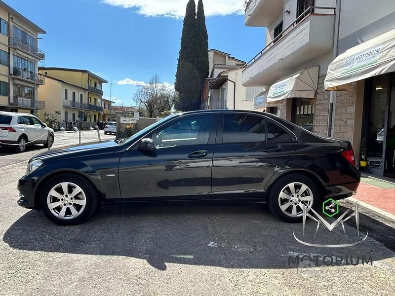 Usata Mercedes C220 Executive 136 CV (100 kW) 2012 Blu Berlina