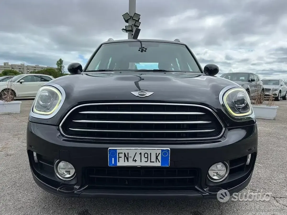 Usata Mini Cooper D Countryman Business 150 CV (110 kW) 2018 Nero SUV