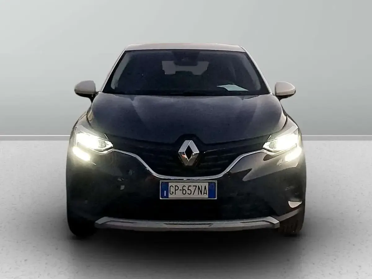 Usata Renault Captur Equilibre 143 CV (105 kW) 2023 Blu marine/tetto bianco SUV
