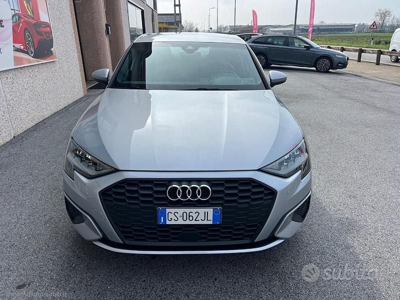 Usata Audi A3 Business 116 CV (85 kW) 2023 Argento Berlina