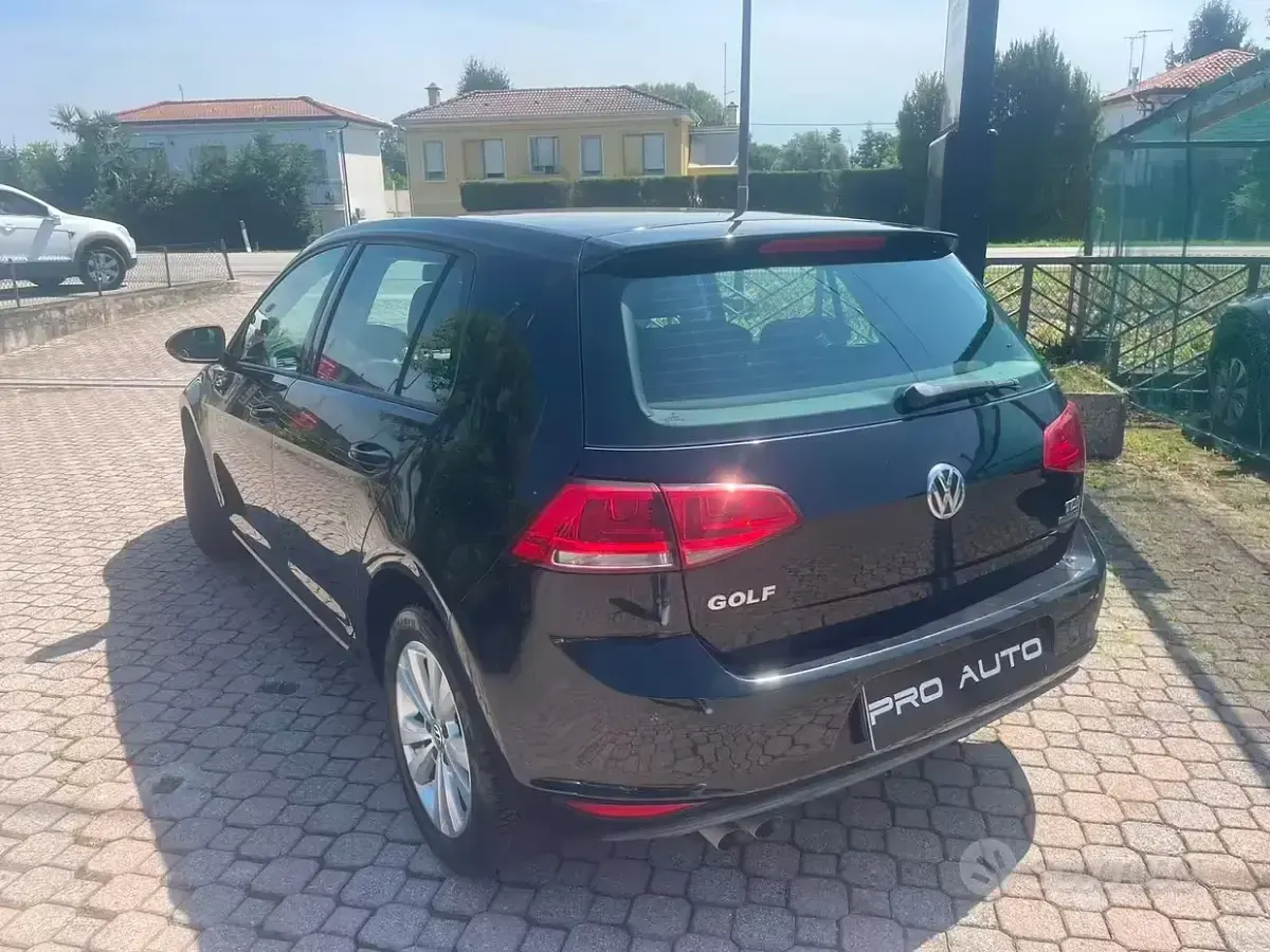 Usata VW Golf VII Highline 105 CV (77 kW) 2014 Nero Berlina