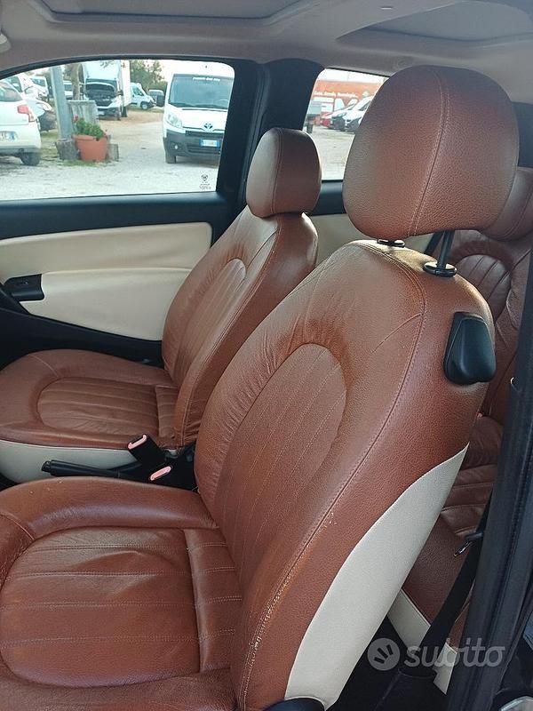 Usata Lancia Ypsilon 70 CV (51 kW) 2006 Nero Utilitaria