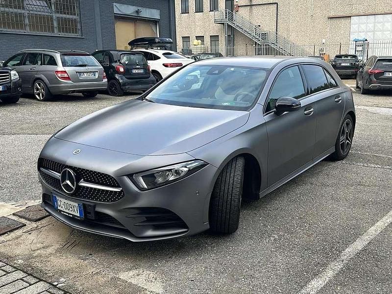 Usata Mercedes A180 Premium 116 CV (85 kW) 2020 Grigio Berlina