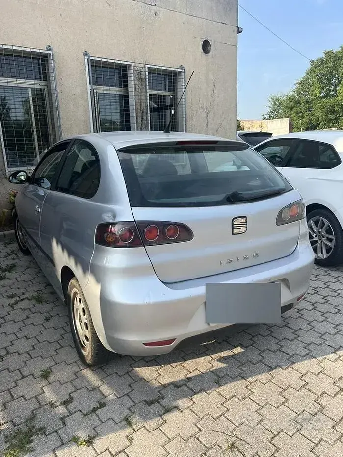 Usata Seat Ibiza 80 CV (58 kW) 2006 Grigio Utilitaria