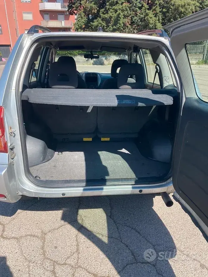 Usado Toyota RAV4 116 CV (85 kW) 2004 Gris SUV