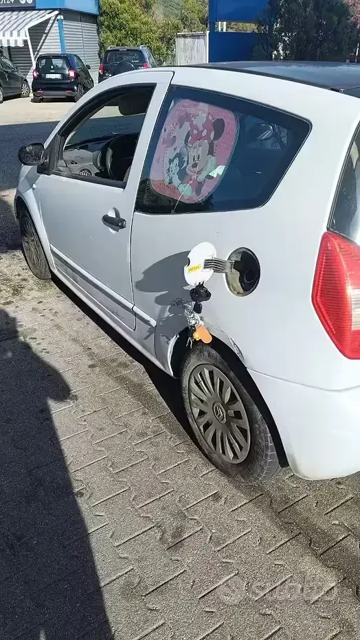 Usata Citroën C2 68 CV (50 kW) 2004 Grigio Utilitaria