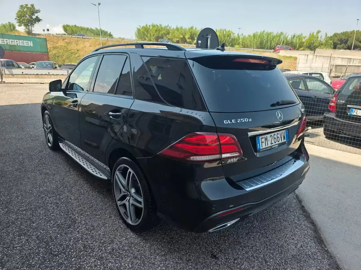 Usata Mercedes GLE250 Premium 204 CV (150 kW) 2019 Grigio SUV