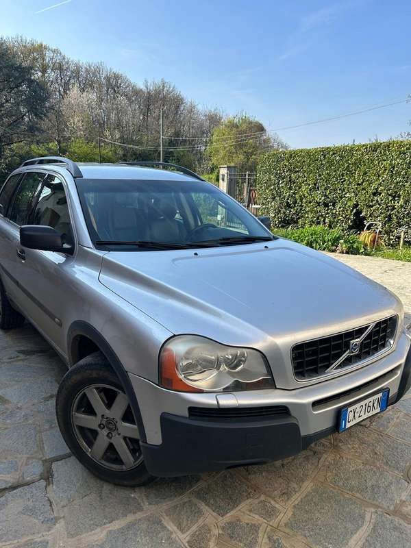 Argento Usata 2005 Volvo XC90 SUV | 4500 € (Buon prezzo) - Immagine 1/4