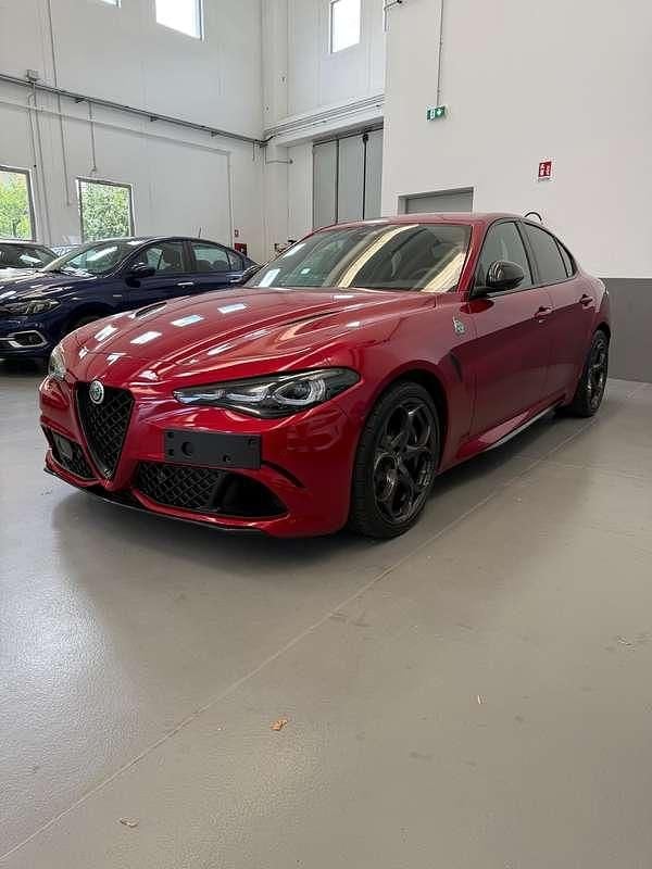 Nuova Alfa Romeo Giulia Quadrifoglio 519 CV (381 kW) 2025 Berlina