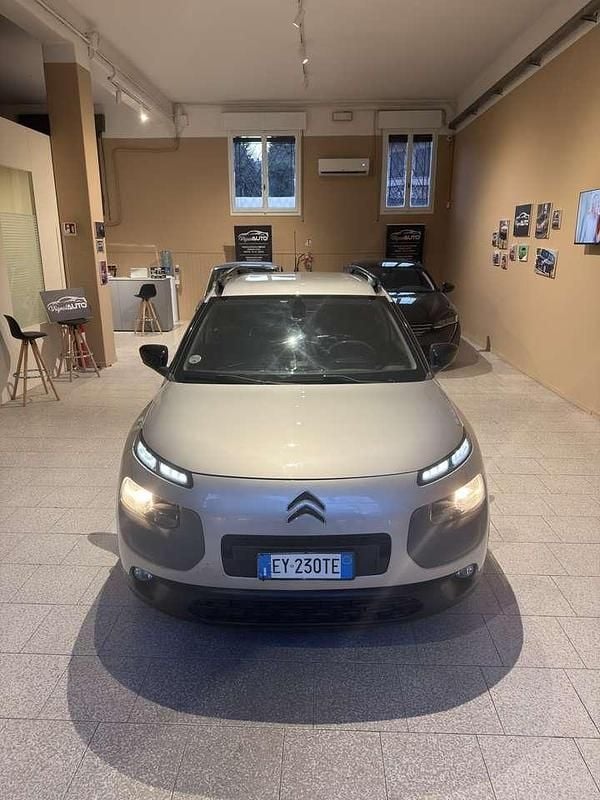 Usata Citroën C4 Feel 82 CV (60 kW) 2015 Argento Berlina