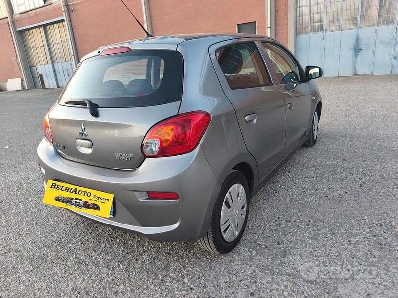 Usata Mitsubishi Space Star 70 CV (51 kW) 2016 Grigio Utilitaria