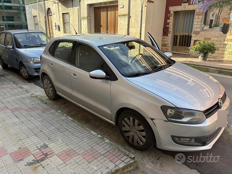 Usata VW Polo 70 CV (51 kW) 2011 Grigio Utilitaria