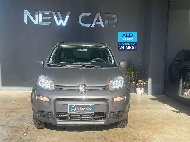 Usata Fiat Panda 4x4 Wild 86 CV (63 kW) 2022 Grigio Utilitaria