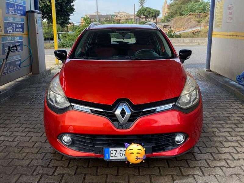Usato 2015 Renault Clio IV 1.2 Benzin 73 CV (8.490 €)