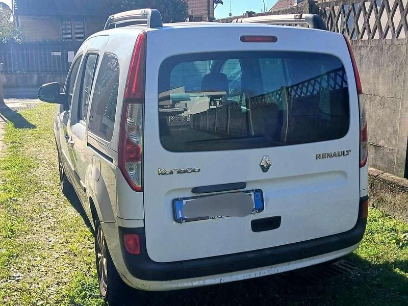 Usata Renault Kangoo Dynamique 90 CV (66 kW) 2015 Bianco Berlina