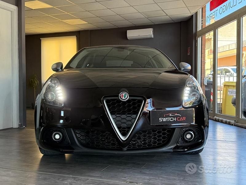 Usata Alfa Romeo Giulietta Super 120 CV (88 kW) 2018 Nero Utilitaria