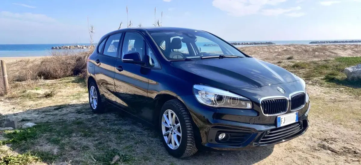 Usata BMW 216 Active Tourer Advantage 116 CV (85 kW) 2017 Nero Monovolume