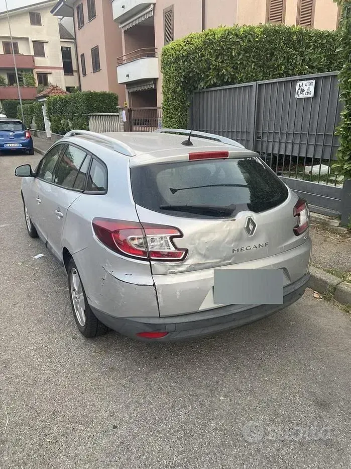 Usata Renault Mégane GrandTour 110 CV (80 kW) 2009 Grigio Station wagon