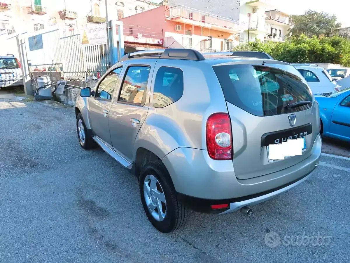 Usata Dacia Duster 107 CV (78 kW) 2012 Giallo SUV