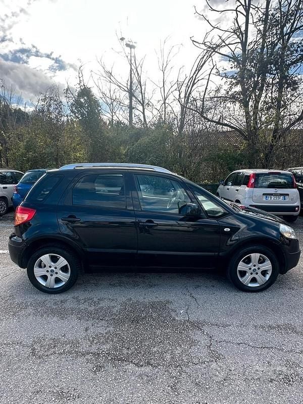 Usata Fiat Sedici 120 CV (88 kW) 2009 SUV