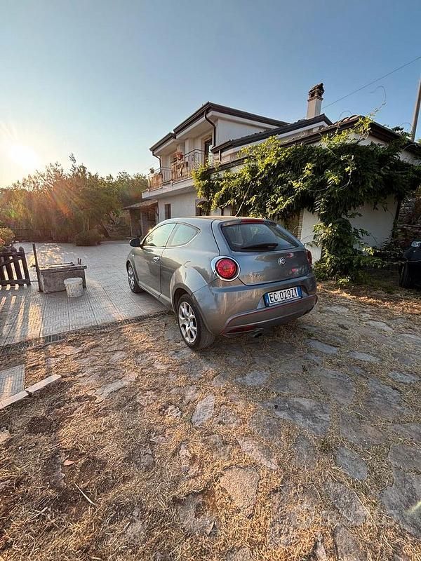 Usata Alfa Romeo MiTo 120 CV (88 kW) 2010 Grigio Utilitaria