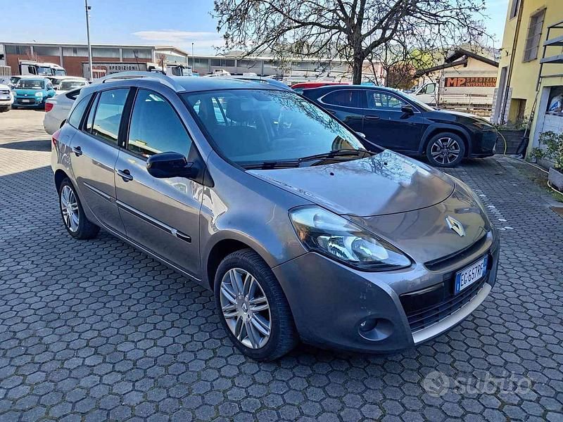 Usata Renault Clio GrandTour 103 CV (75 kW) 2011 Grigio Station wagon