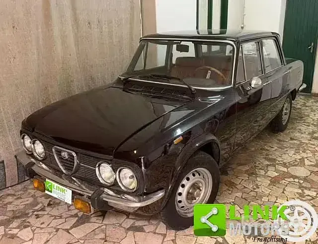 Usata Alfa Romeo Giulia 1300 Super 86 CV (63 kW) 1970 Berlina
