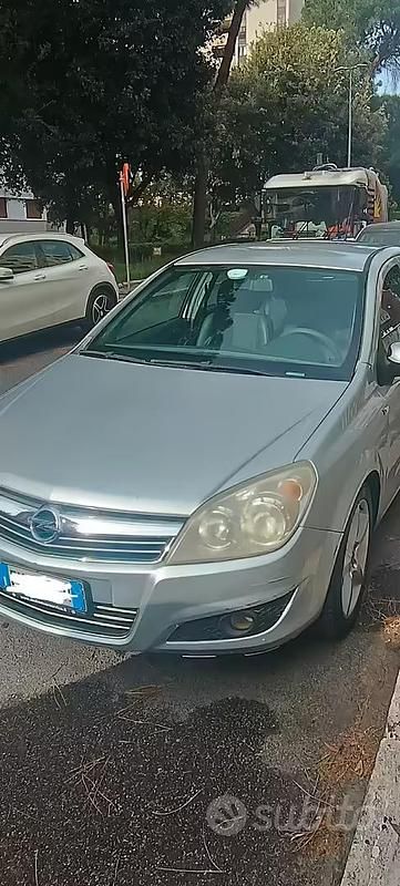 Usata Opel Astra 2007 Grigio Berlina