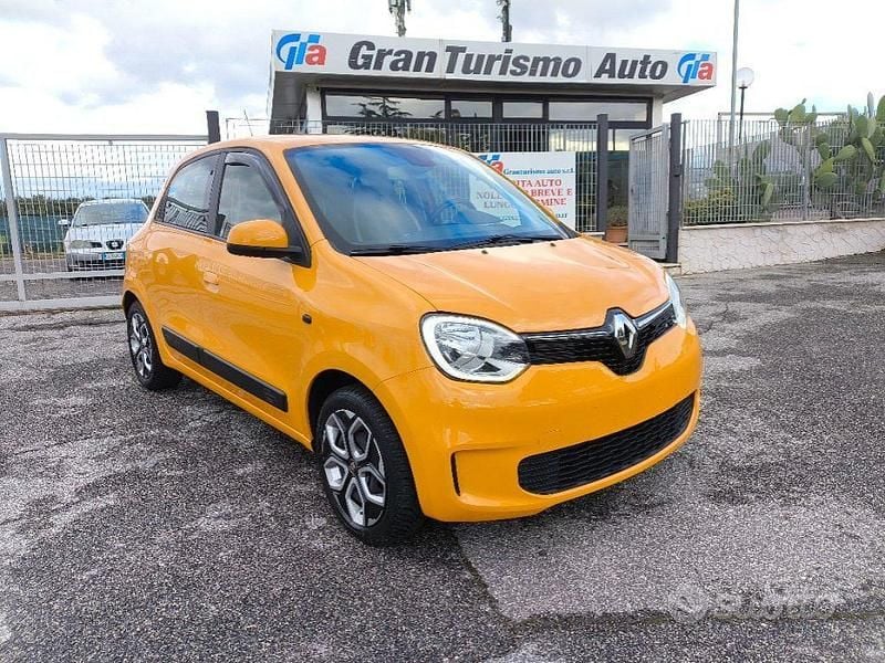 Usata Renault Twingo LIMITED 73 CV (53 kW) 2020 Arancione Utilitaria