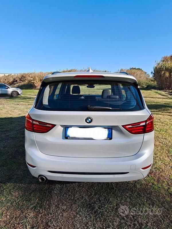 Usata BMW 218 Gran Tourer Sport Line 150 CV (110 kW) 2016 Bianco Monovolume
