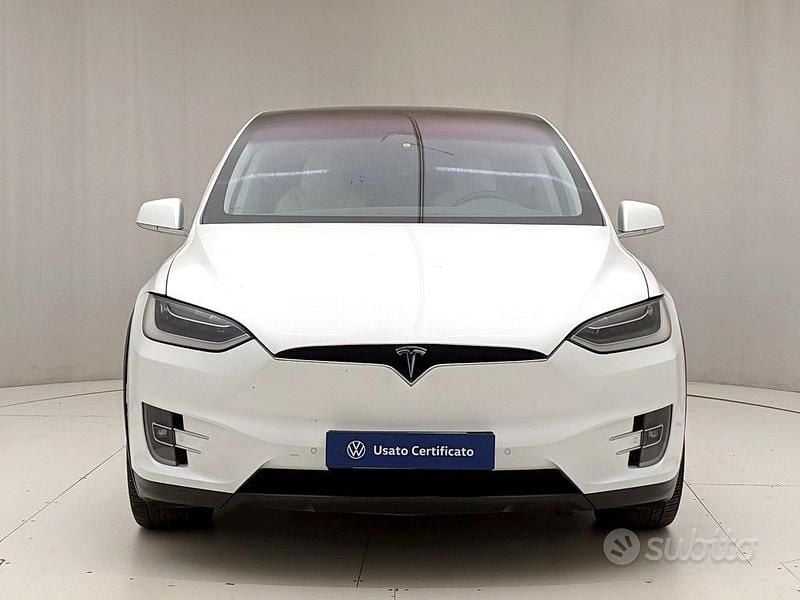 Usata Tesla Model X Long Range AWD 397 kW (541 CV) 2019 Bianco SUV