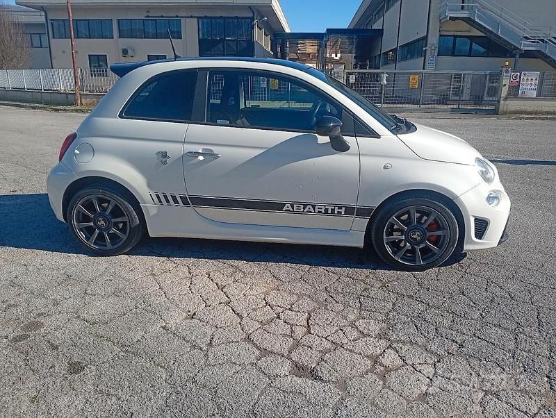 Usata Abarth 595 145 CV (106 kW) 2018 Bianco Berlina