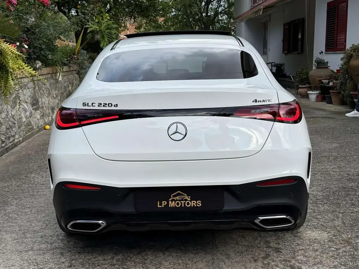Usata Mercedes GLC220 AMG Line Premium 197 CV (144 kW) 2023 Bianco SUV